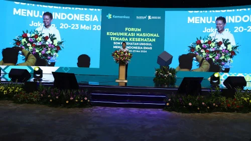 FORKOMNAS, SINERGISITAS MEWUJUDKAN SDM KESEHATAN UNGGUL MENUJU INDONESIA EMAS Komunikasi Nasional Tenaga Kesehatan 2024