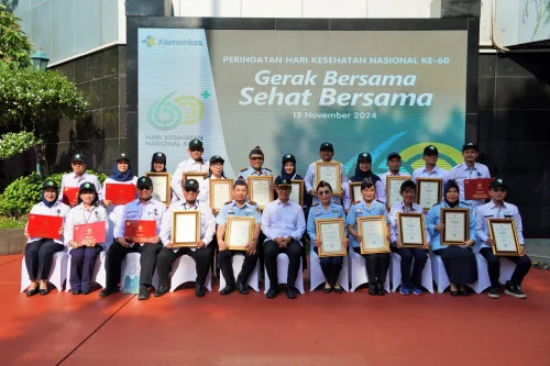 Menkes Apresiasi ASN Berprestasi Tahun 2024: Direktorat Jenderal Tenaga Kesehatan Mendominasi Penghargaan