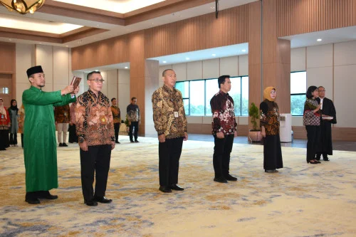 Pengambilan Sumpah Direktur dan Wakil Diretur Politeknik  Kesehatan di Lingkungan Kementerian Kesehatan