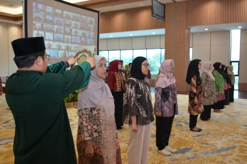 Pelantikan dan Angkat Sumpah PNS dan Pejabat Fungsional di lingkungan Ditjen SDMK