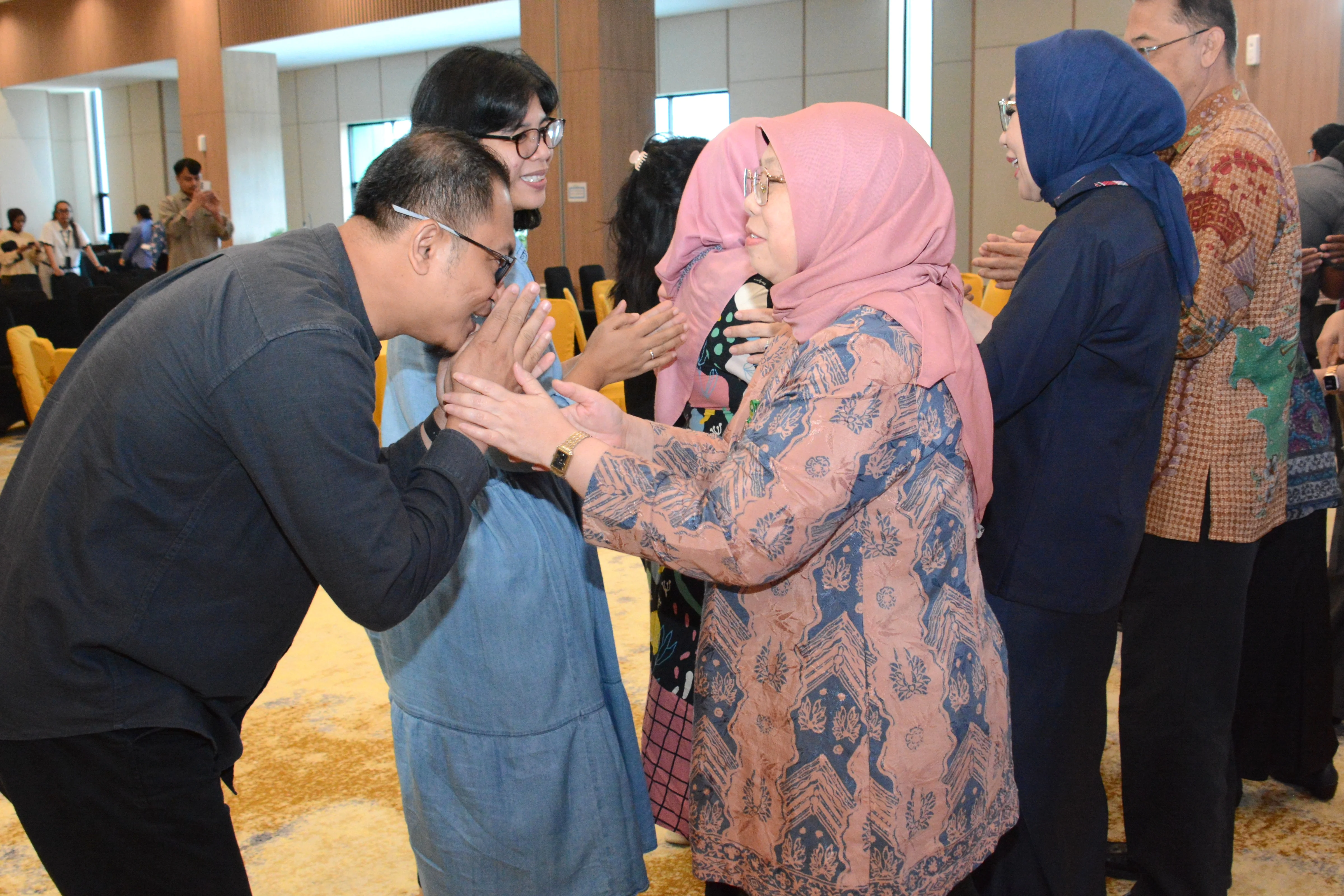 Momentum Idul Fitri 1447 H, Dirjen SDMK Ajak Seluruh Jajaran Eratkan silahturahmi, kuatkan koloborasi dan semangat kebersamaan menuju SDM Kesehatan yang lebih baik