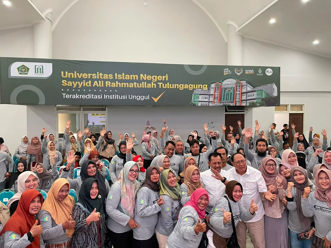 Gerakan Masyarakat Hidup Sehat Cegah Stunting dan TB Menuju Indonesia Emas 2045