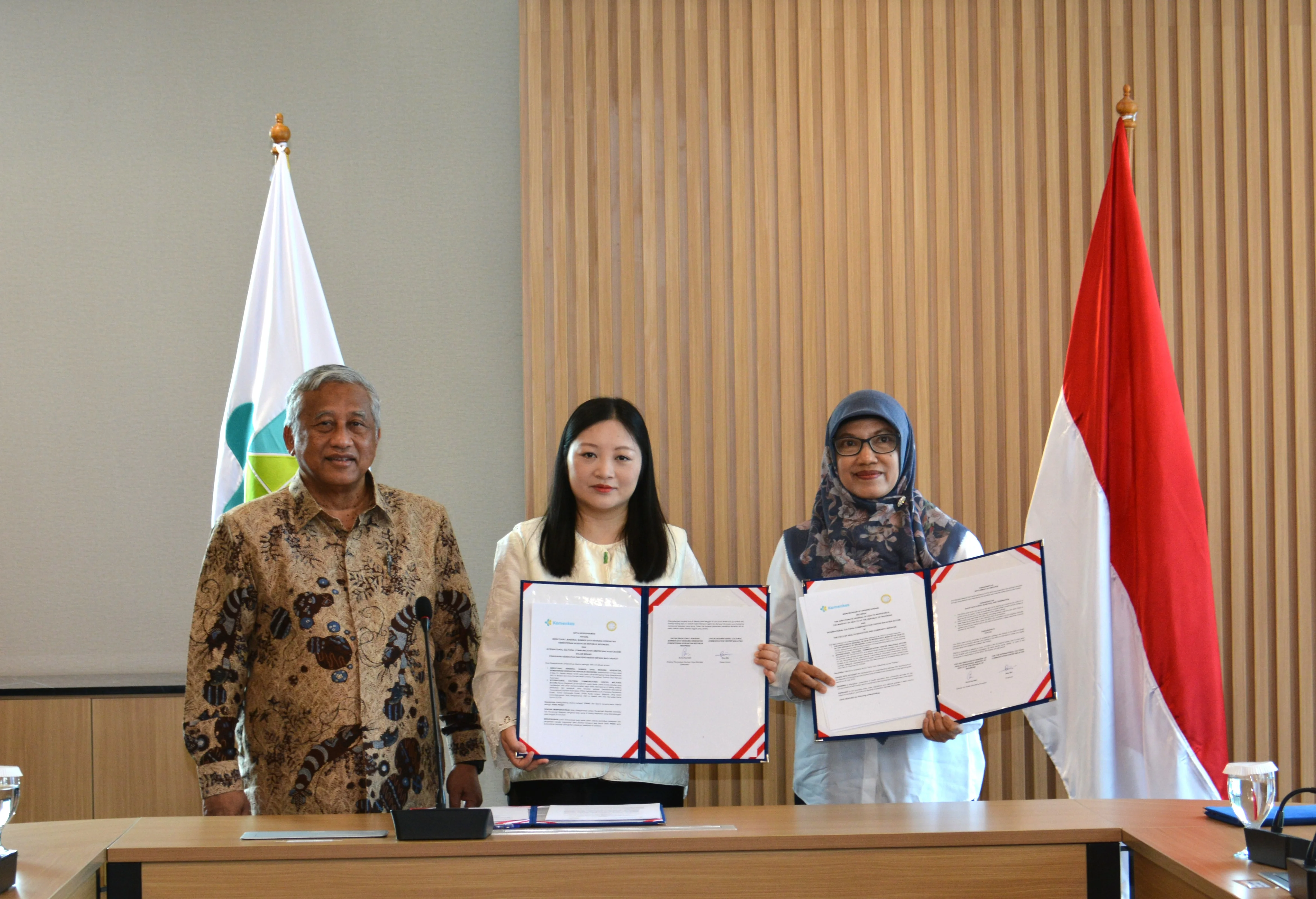 Penandatanganan Nota Kesepahaman antara Direktorat Jenderal Sumber Daya Manusia Kesehatan, Kementerian Kesehatan Republik Indonesia, dengan International Cultural Communication Center Malaysia (ICCCM).